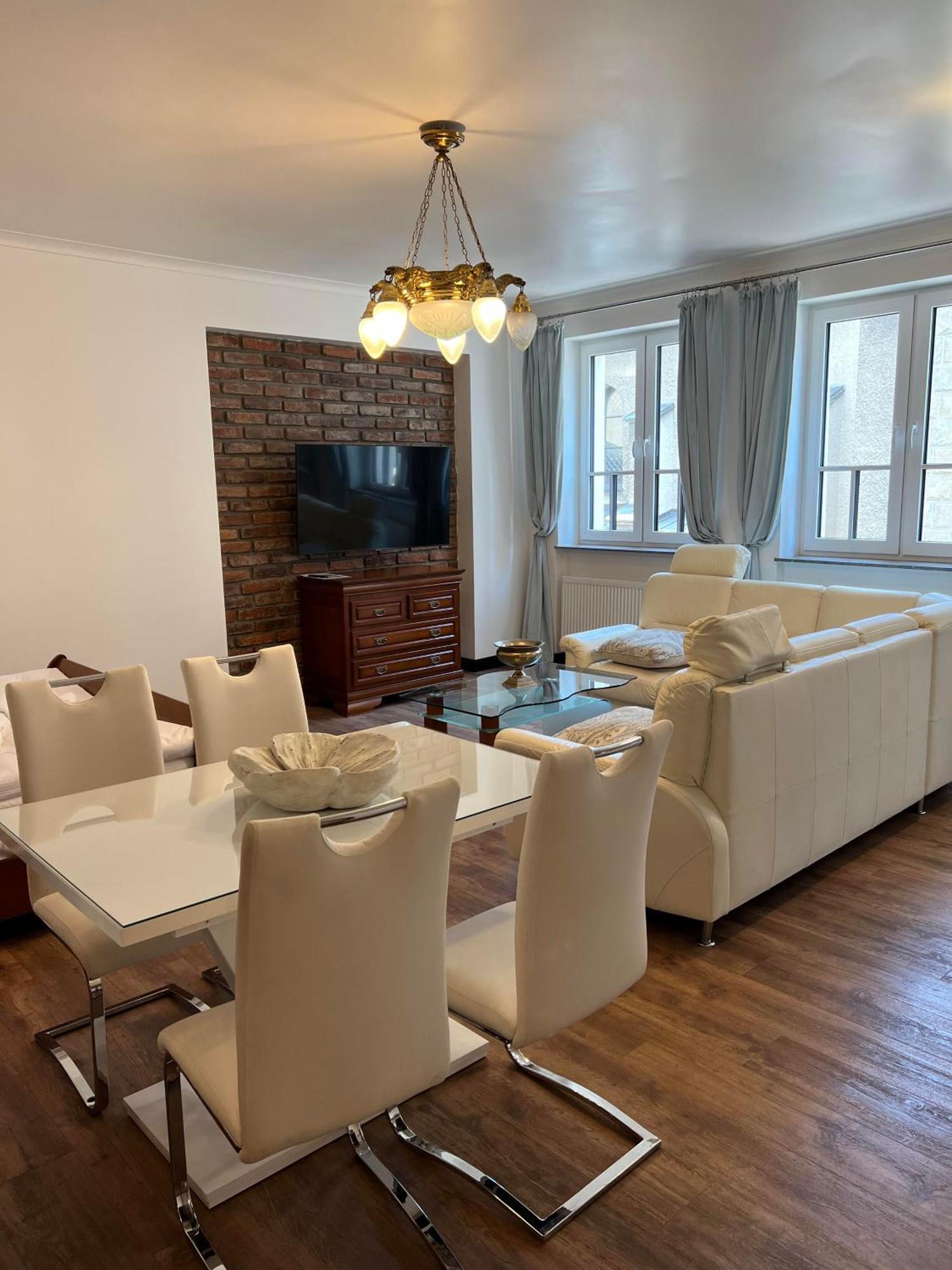 Apartamenty Pod Katedra Бельско-Бяла Экстерьер фото